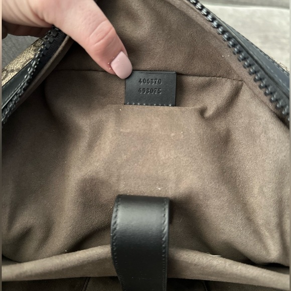 Gucci GG Supreme Large Backpack - Picture 5 of 13